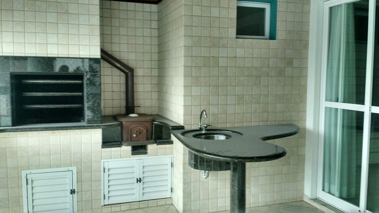 Apartamento à venda no bairro Centro: